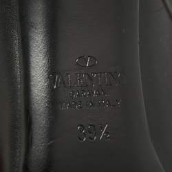 Valentino Black Leather VLTN Pumps Size 39.5