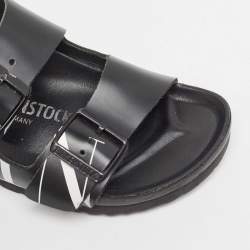 Pre Owned Valentino Black Leather Flat Slides Size 36