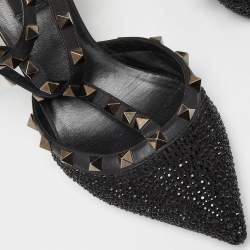 مملوكة مسبقًا صندل فالنتينو سير كاحل روكستد مزخرف كريستال جلد أسود مقاس 40