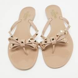 Pre Owned Valentino Beige Rubber Rockstud Thong Flats Size 41