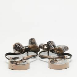 Pre Owned Valentino Black/Beige Rubber Thong Flat Slides Size 38