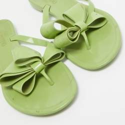 Valentino Green Rubber  Rockstud Bow Thong Flat Slides  Size 38