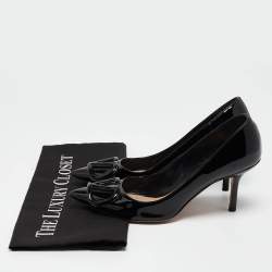 Pre Owned Valentino Black Patent Escape V logo Pumps Size 35.5