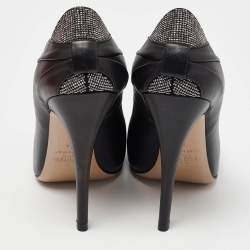 Pre Owned Valentino Black Leather Round Toe Pumps Size 36