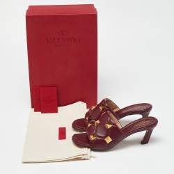 Pre Owned Valentino Red Leather Roman Stud Slide Sandals Size 37