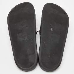 Pre Owned Valentino Black Rubber Rockstud Flat Slides Size 40