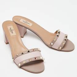 Pre Owned Valentino Two Tone Pink Leather Rockstud Block Heel Slides Size 40
