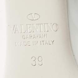 Pre Owned Valentino White Patent Leather VLTN Pointed Toe Pumps Size 39