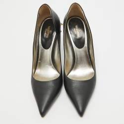 Valentino Black Leather Rockstud Pumps Size 40.5