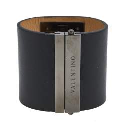 Pre Owned Valentino Black PVD Coated Stainless Steel Leather Fascia 87.51.100.025 Women's Wristwatch 53 mm