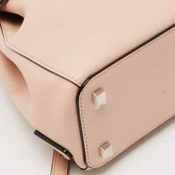 مملوكة مسبقًا حقيبة ظهر فالإكسترا إيسايد صغيرة جلد وردي