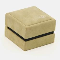 Pre Owned Van Cleef & Arpels Vintage Alhambra Mother of Pearl 18k Yellow Gold Necklace