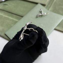 Van Cleef & Arpels 18K White Gold Full Diamond Bow Earrings