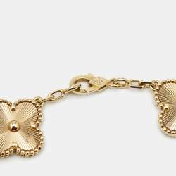 مملوكة مسبقًا Van Cleef & Arpels Vintage Alhambra Gulloiche 18k Yellow Gold 5 Motif Bracelet