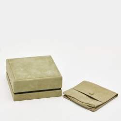 Pre Owned Van Cleef & Arpels  Cosmos Diamond Mother of Pearl 18k Yellow Gold Earring