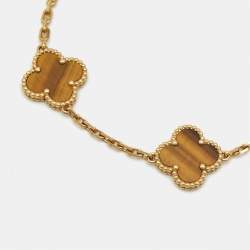 مملوكة مسبقًا Van Cleef & Arpels Vintage Alhambra Tiger's Eye 18k Yellow Gold 5 Motif Station Bracelet