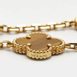مملوكة مسبقًا Van Cleef & Arpels Vintage Alhambra Tiger's Eye 18k Yellow Gold 5 Motif Station Bracelet