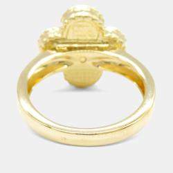 Pre Owned Van Cleef & Arpels Vintage Alhambra 18K Yellow Gold, Diamond, Mother of Pearl Ring EU 49