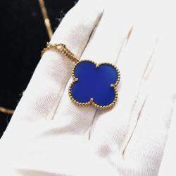 مملوكة مسبقًا قلادة فان كليف آند أربلز ماجيك الهامبرا عقيق