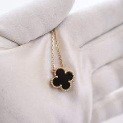 Pre Owned Van Cleef & Arpels Onyx Vintage Alhambra Pendant