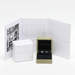 Pre Owned أقراط فان كليف أند أربلز زهرة لوتس مفرغة ألماس وذهب أبيض عيار 18