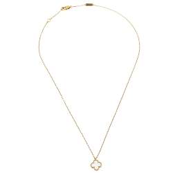 مملوكة مسبقًا Van Cleef & Arpels Sweet Alhambra Mother of Pearl 18K Yellow Gold Pendant Necklace