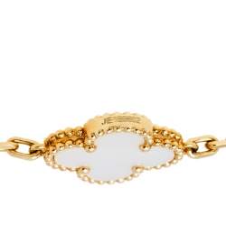 Pre Owned قلادة فان كليف أند أربلز ستيشن 10 حليات فينتدج ألهامبرا صدف ذهب أصفر عيار 18 