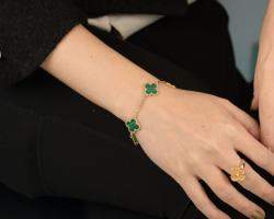 Pre Owned Van Cleef & Arpels 5 Motif Vintage Alhambra Malachite Yellow Gold Bracelet