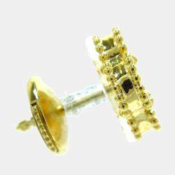 مملوكة مسبقًا Van Cleef & Arpels Vintage Alhambra 18K Yellow Gold Mother of Pearl Earrings