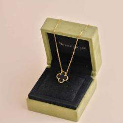 Pre Owned Van Cleef & Arpels Onyx Vintage Alhambra Pendant