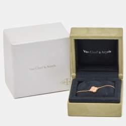 مملوكة مسبقًا Van Cleef & Arpels Sweet Alhambra Textured 18k Rose Gold Bracelet