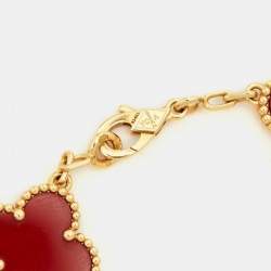 مملوكة مسبقًا Van Cleef & Arpels Vintage Alhambra Carnelian 18k Yellow Gold Bracelet