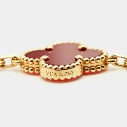 مملوكة مسبقًا Van Cleef & Arpels Vintage Alhambra Carnelian 18k Yellow Gold Bracelet