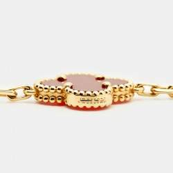 مملوكة مسبقًا Van Cleef & Arpels Vintage Alhambra Carnelian 18k Yellow Gold Bracelet