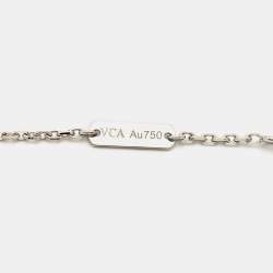 مملوكة مسبقًا Van Cleef & Arpels Vintage Alhambra Chalcedony 18k White Gold Pendant Necklace