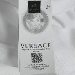 مملوكة مسبقًا Versace White Logo Print Cotton Crew Neck T-Shirt