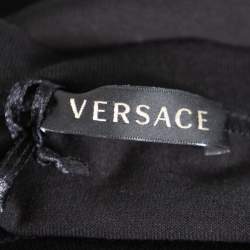 Pre Owned تي شيرت فيرساتشي رقبة مستديرة قطن مزخرف حرفي جي في شهيرين كريستال أسود متوسط