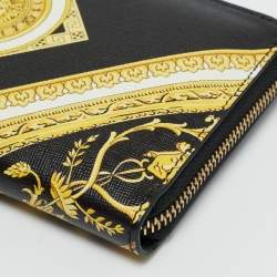 مملوكة مسبقًا Versace Black Baroque Print Leather La Medusa Zip Around Wallet
