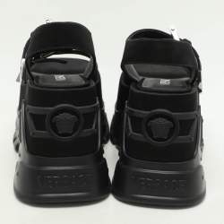 مملوكة مسبقًا Versace Black Satin Medusa Anthem Platform Slingback Sandals Size 39