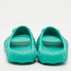 Pre Owned Versace Blue Rubber Medusa Embossed Pool Slides Size 39