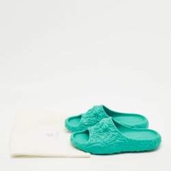 Pre Owned Versace Blue Rubber Medusa Embossed Pool Slides Size 39