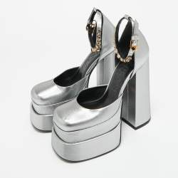 Pre Owned Versace Metallic Silver Lurex Fabric Medusa Aevitas Double Platform Pumps Size 36