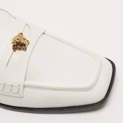 Pre Owned Versace La Medusa Size 37 White Leather Square Toe Flat Mules