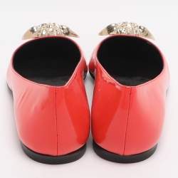 Pre Owned حذاء باليرينا فلات فيرساتشي ميدوسا جلد ببراءة اختراع أحمر مقاس 37