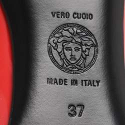 Pre Owned حذاء باليرينا فلات فيرساتشي ميدوسا جلد ببراءة اختراع أحمر مقاس 37