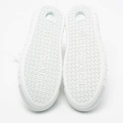 مملوكة مسبقًا Versace White Canvas Greca Medusa Logo Patch High Top Sneakers Size 39