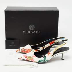 Versace Cream Patent Leather Medusa Slingback Pumps Size 40