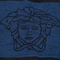 Pre Owned وشاح فيرساتشي صوف جاكار بشعار أزرق/أسود