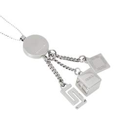 Pre Owned قلادة فيرساتشي ميدوسا فضي اللون دلايات متعددة 