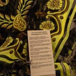 Pre Owned وشاح فيرساتشي مودال وحرير مطبوع باروك متعدد الألوان